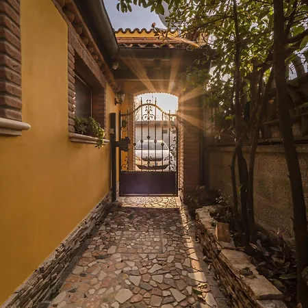 La Loggia Frühstückspension 3*