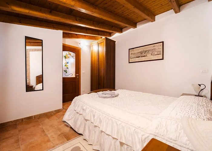 La Loggia Bed and breakfast 3*